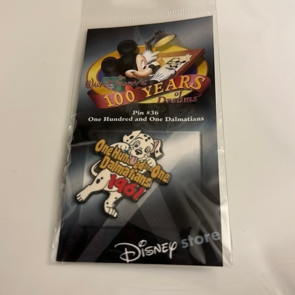 DISNEY 100 YEARS OF DREAMS PINS - ONE HUNDRED AND ONE DALMATIANS 1961  PIN #36